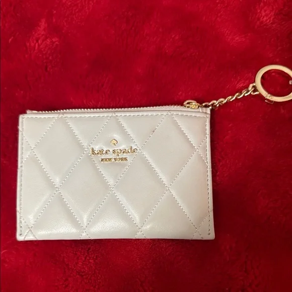 Kate Spade Quilted Cream Card Holder with Gold Accent - Picture 1 of 9